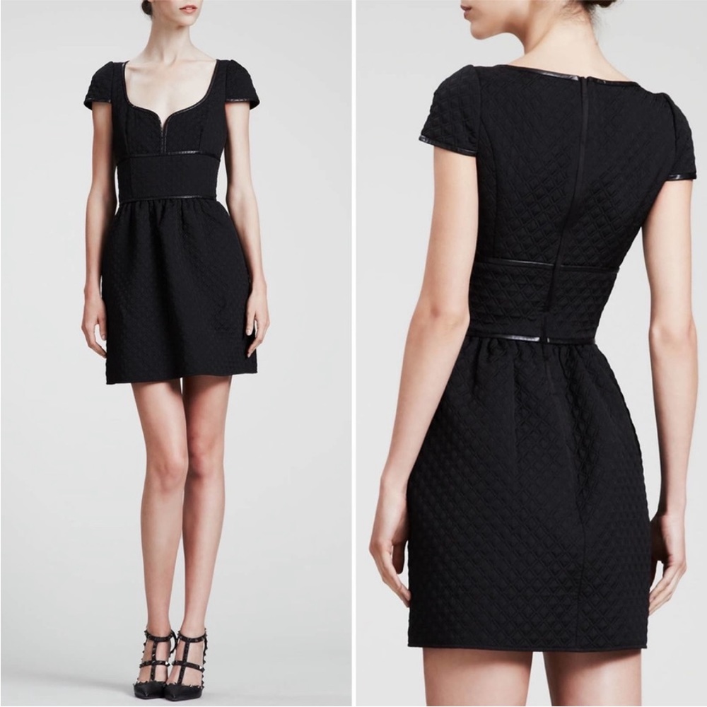 VINTAGE! Red Valentino Quilted Abiti Donna Black Dress. Size 38, US 2/XS